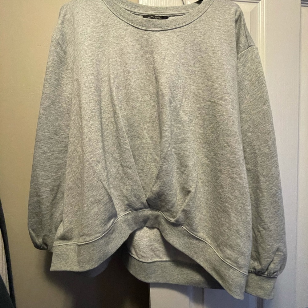 Gray sweatshirt